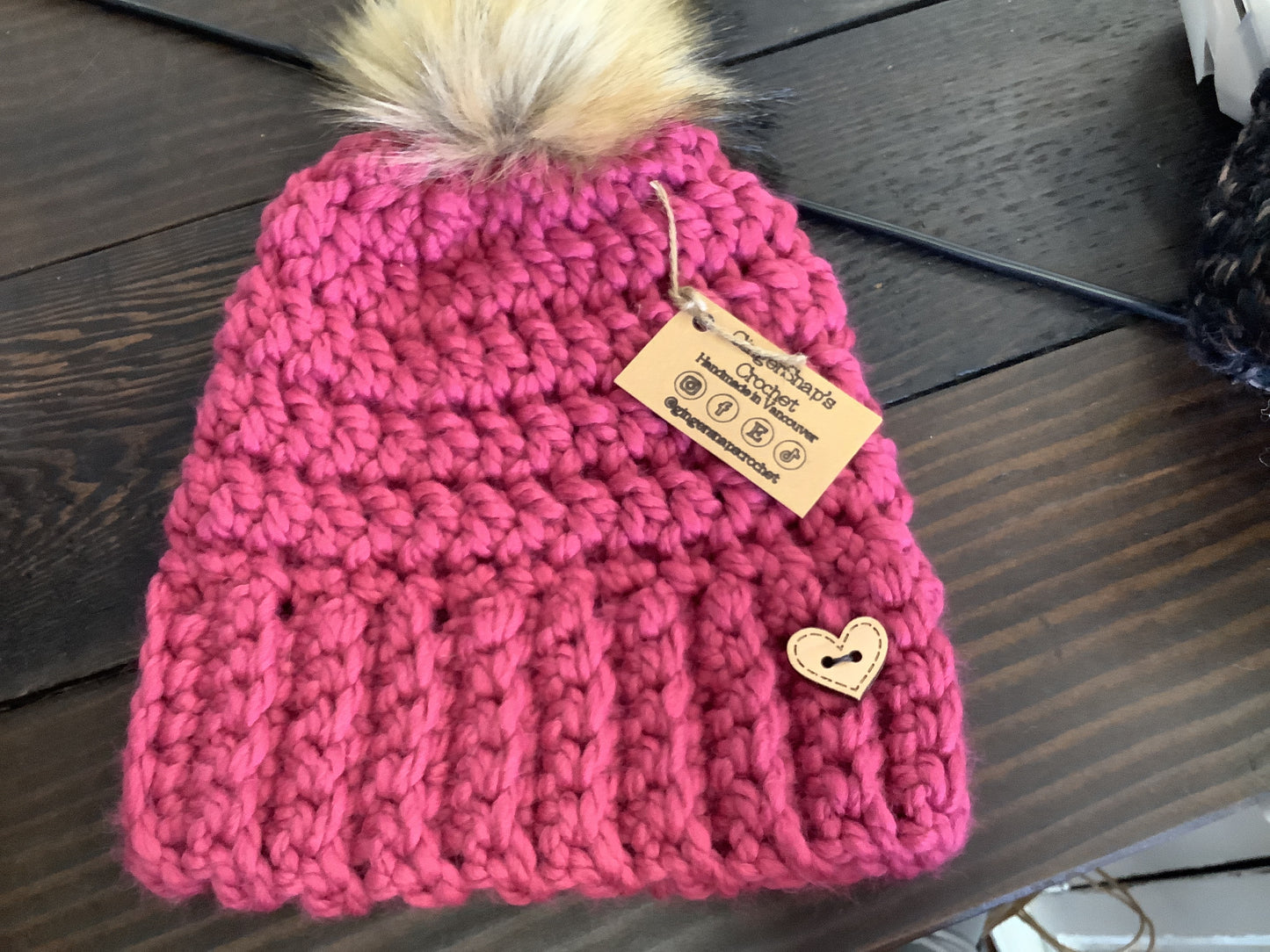 Gingersnaps Crochet -Raspberry Pom Toque