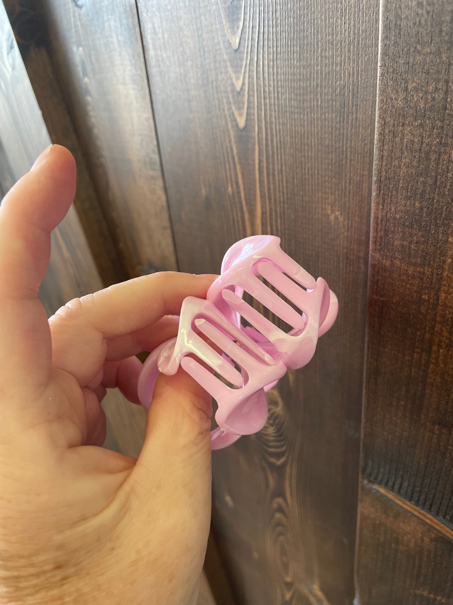 Town & Country ~ hibiscus flower hair clip