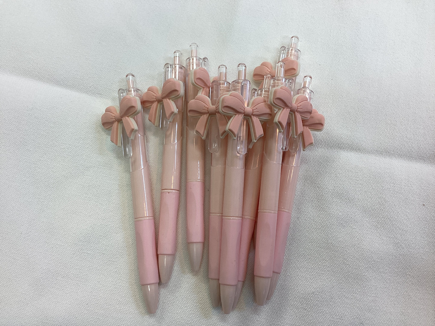 Town & Country- Pen with Pink Bow