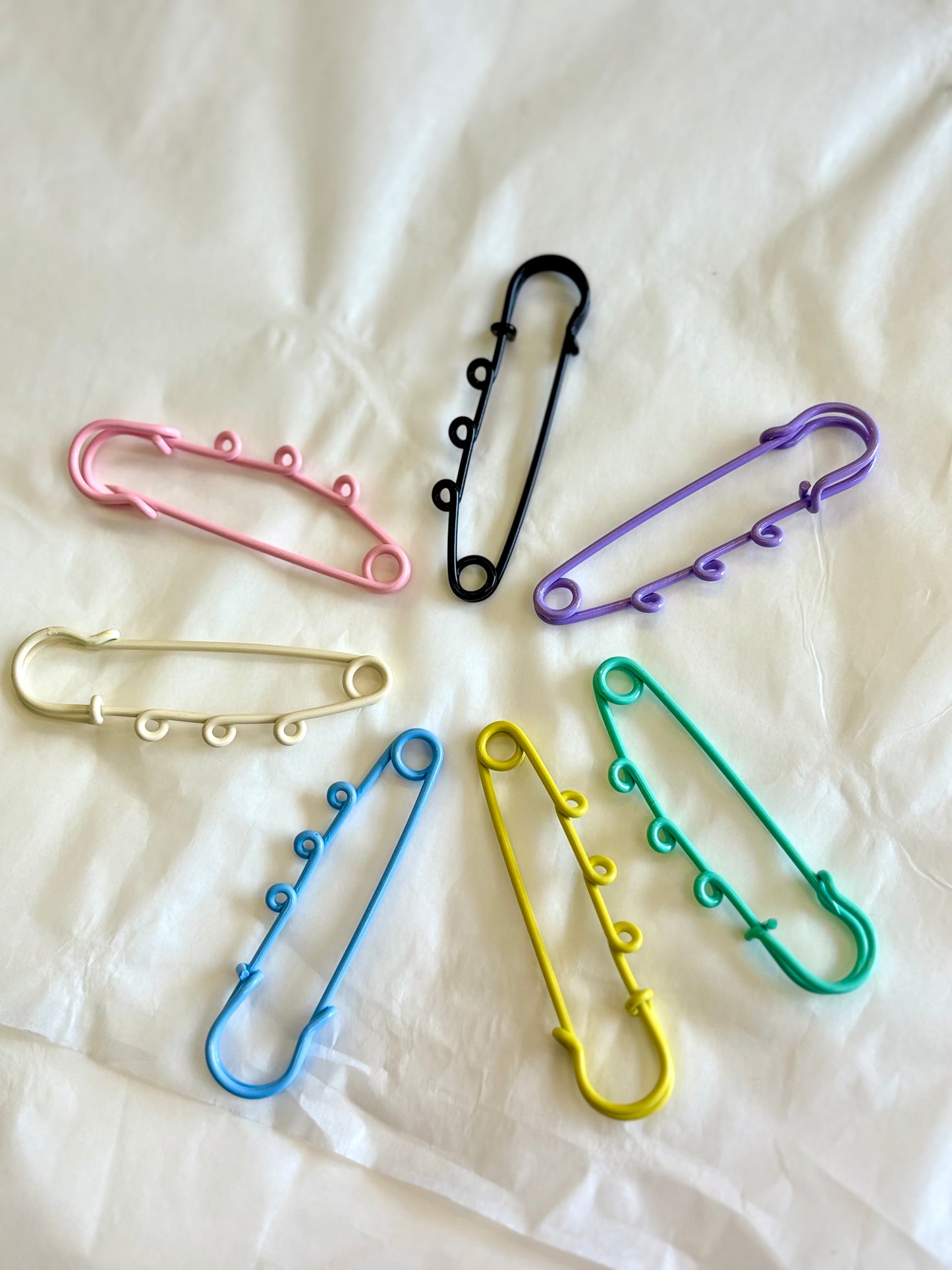 Charm Bar- 3 loop pin