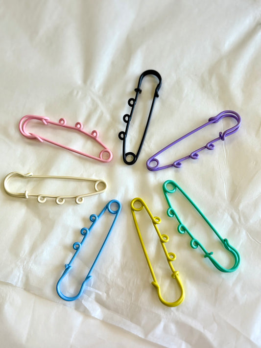 Charm Bar- 3 loop pin