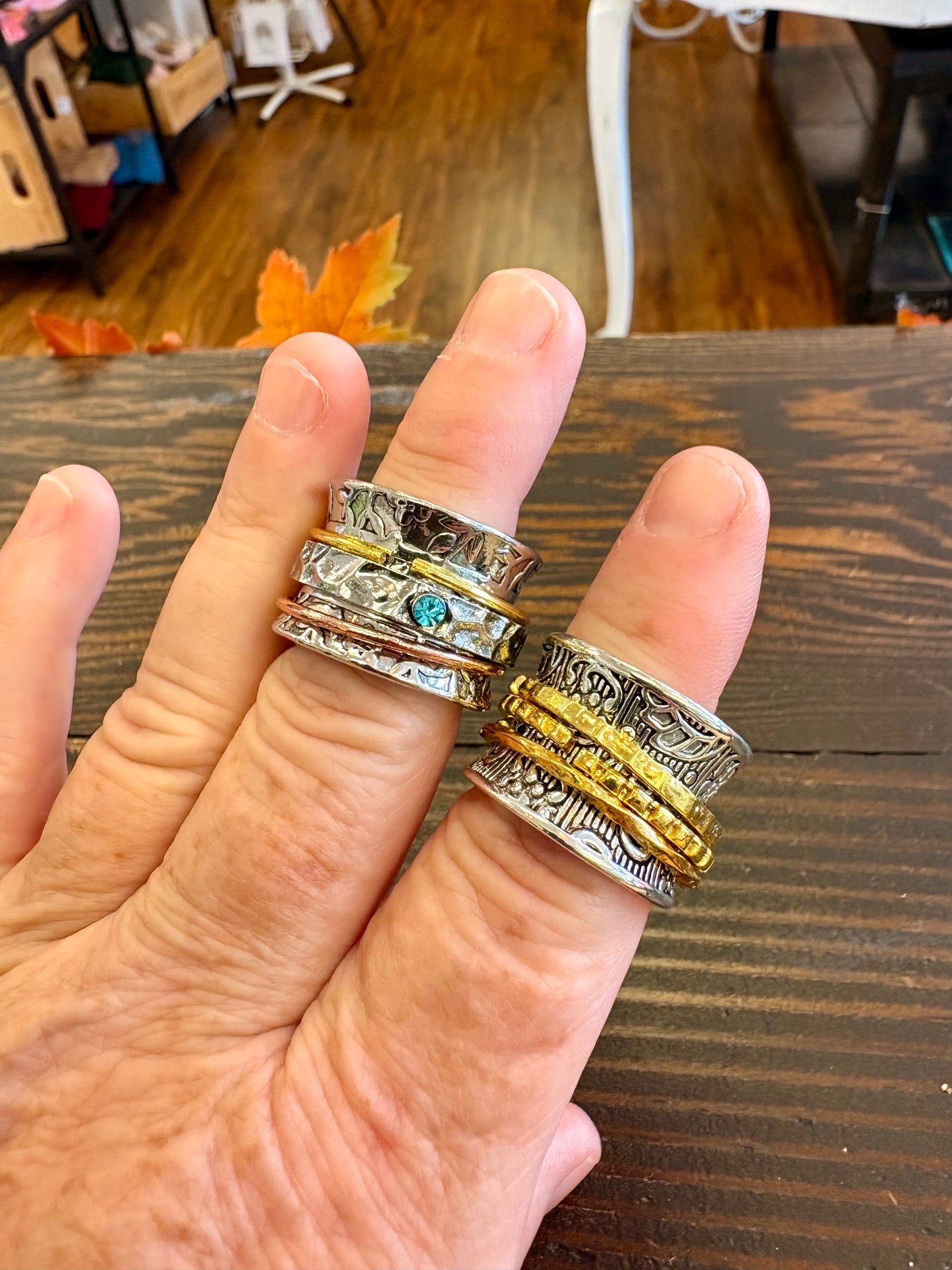 Town & country anxiety rings