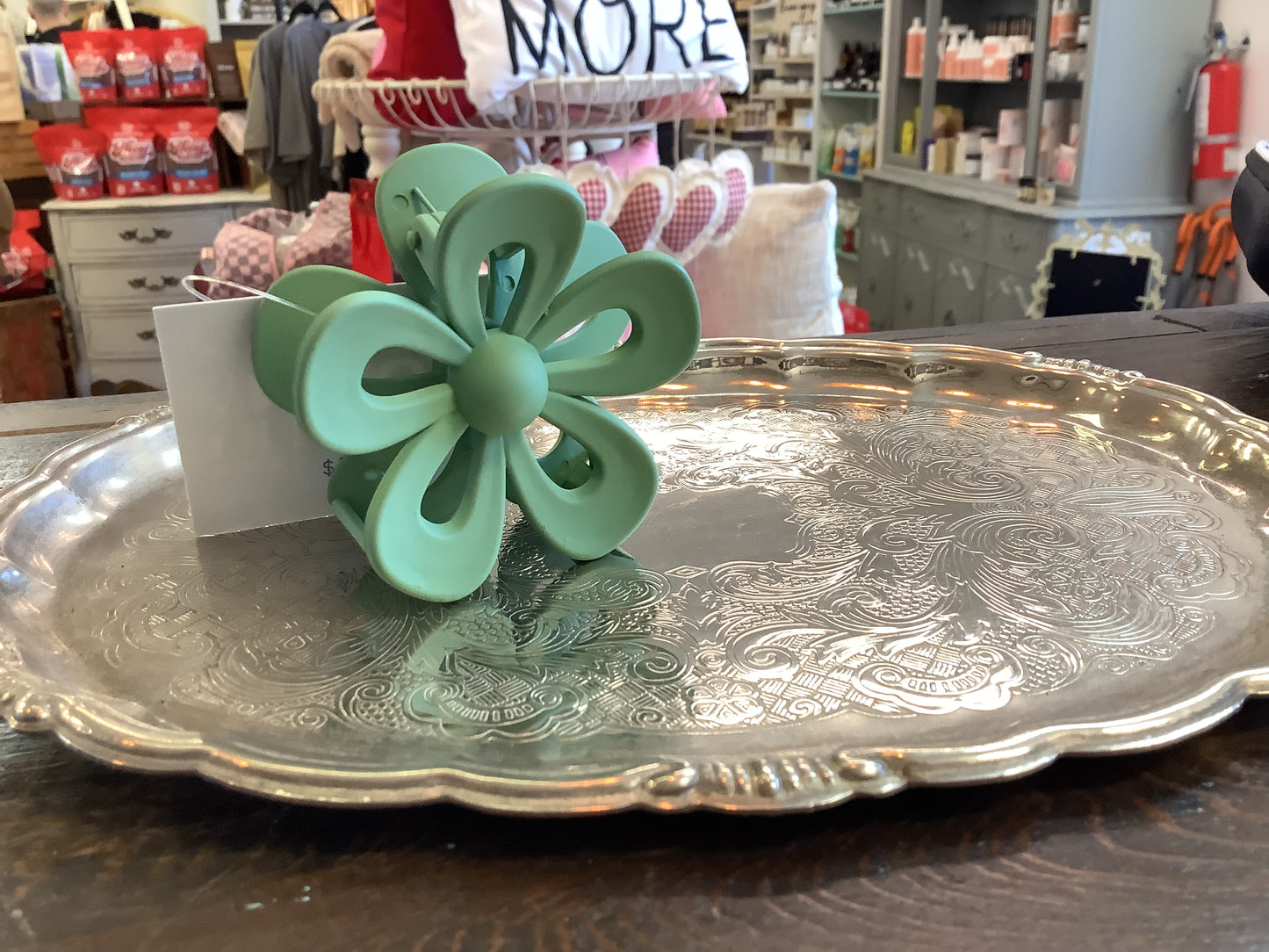 Town & Country - Cut-Out Flower Hair Claw Clips