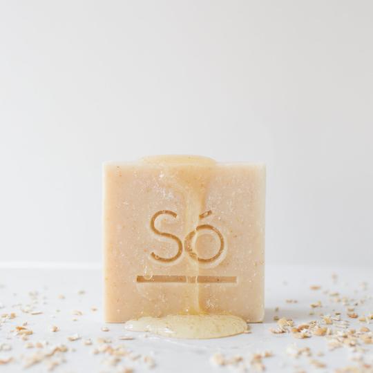 Só Luxury Bath & Body Inc. - Cleansing Bar - Honey Oat