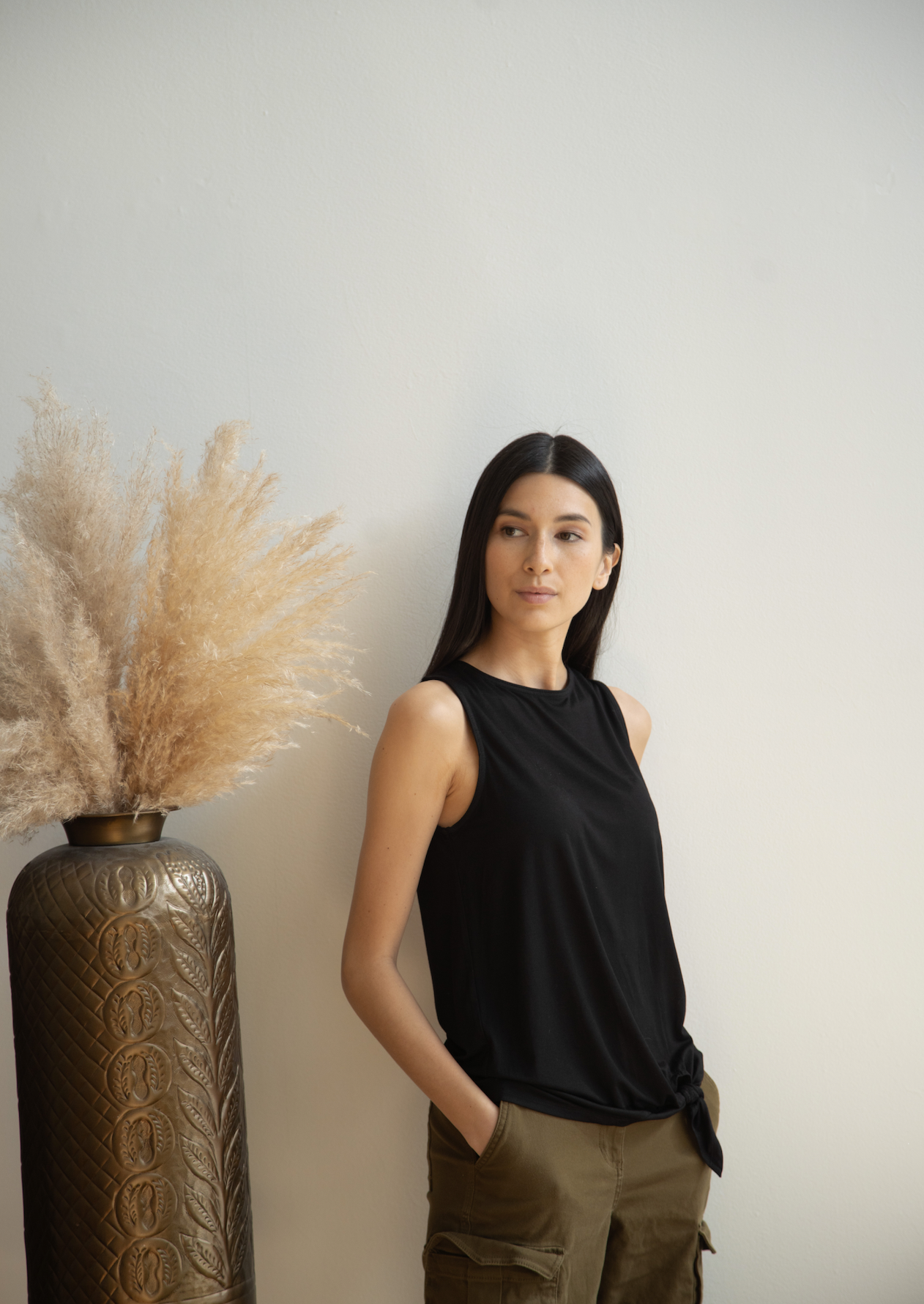 The Roster - Uplift and Inspire Others Wherever you go- Tie Tank Midnight Black