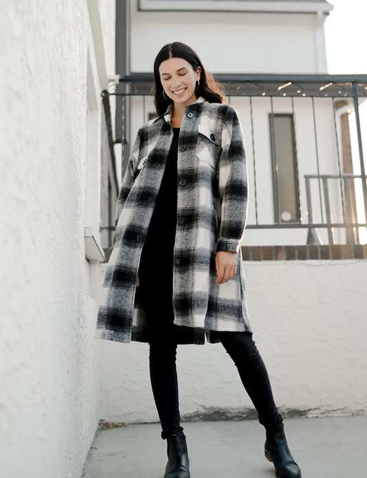 The Roster - Club Confidence Shacket Black & White