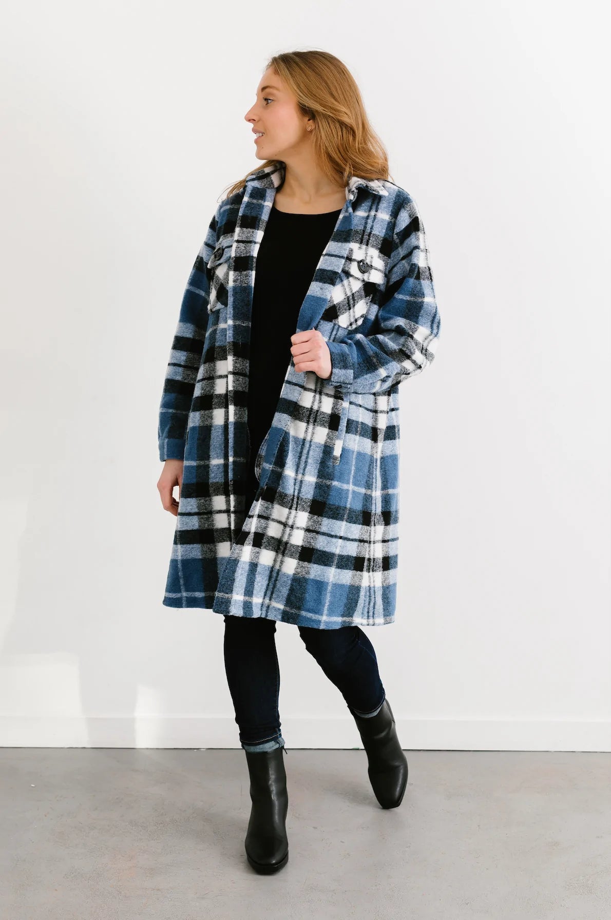 The Roster - Club Confidence Shacket - Glacier Blue