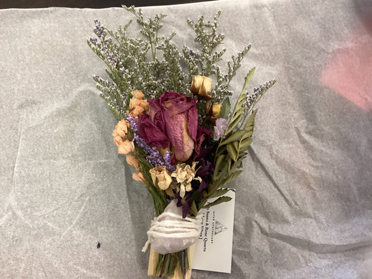 Alter Apothecary-Raw Quartz-Goddess Vibes- Palo Santo Bundle