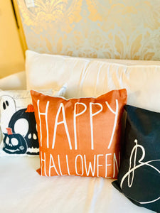 Town & Country - Halloween Pillows