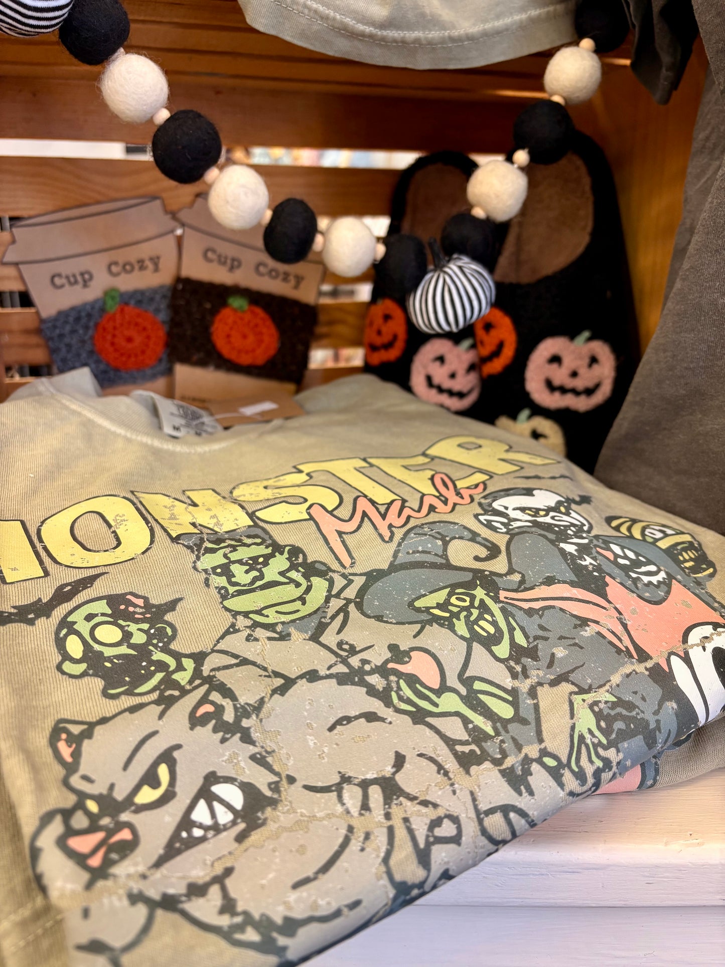 The heart ~ Halloween tshirts : MONSTER MASH.