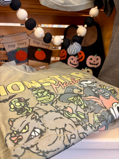 The heart ~ Halloween tshirts : MONSTER MASH.