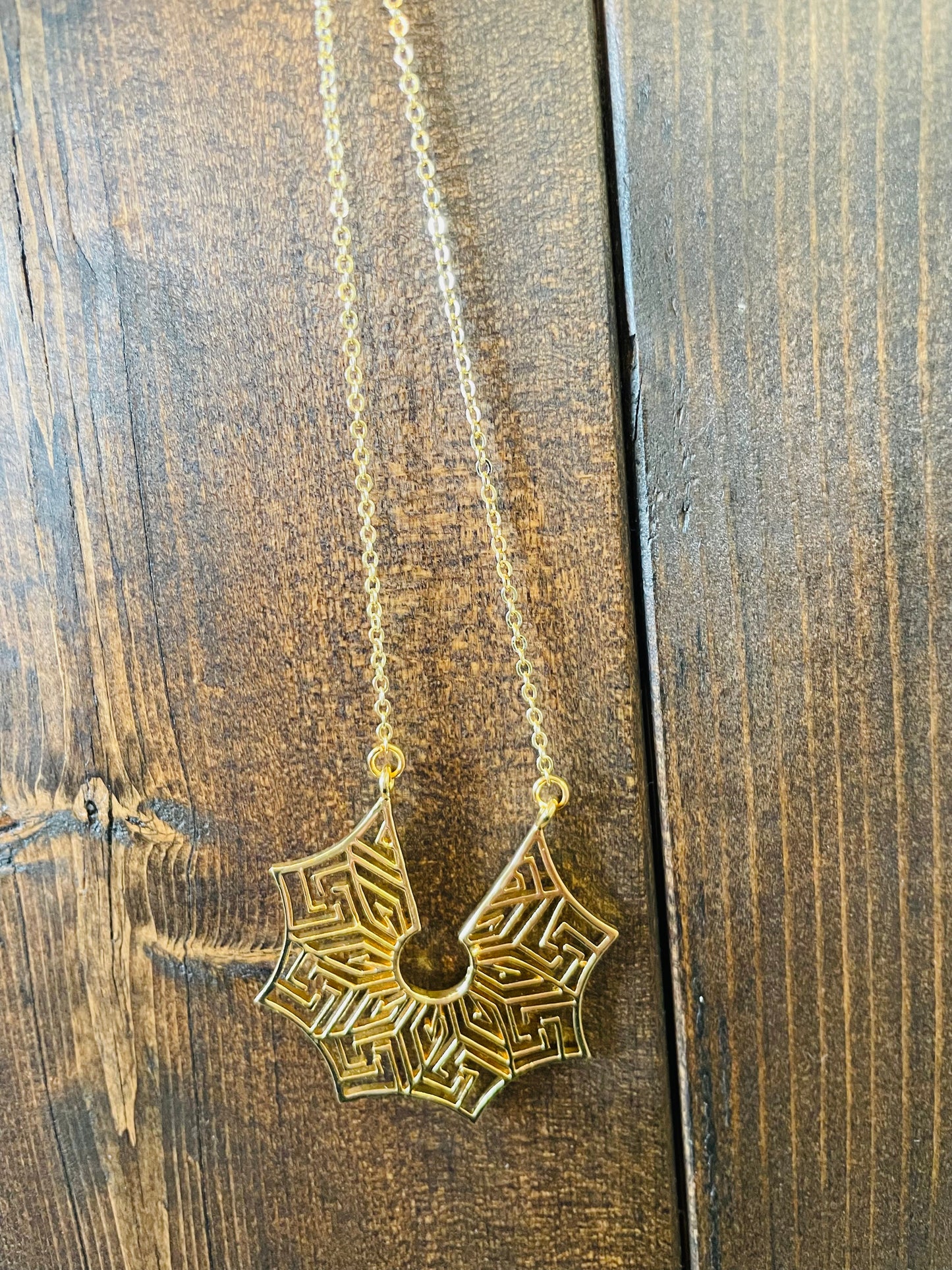 Standout Boutique Zara necklace