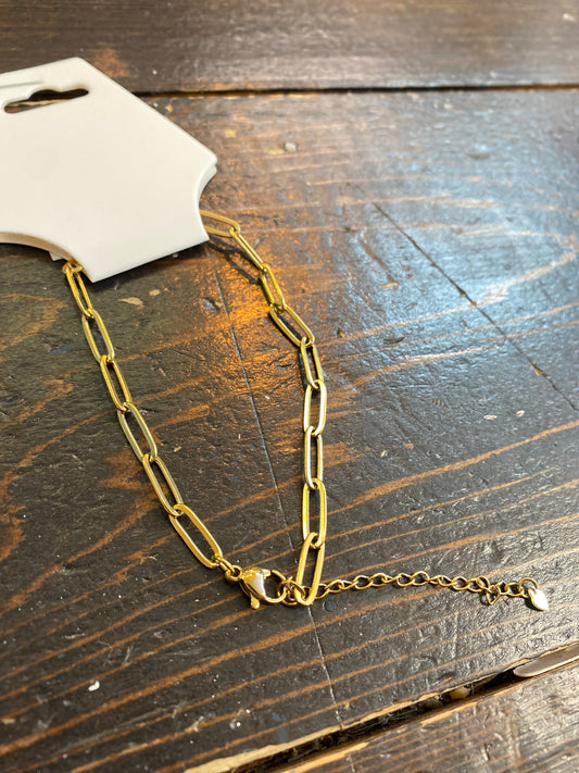 Town & Country - Gold Link Chain Bracelet