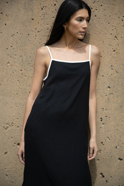 The Roster - Adri Maxi - Black
