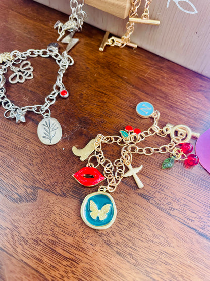 Charm Bar | Booking