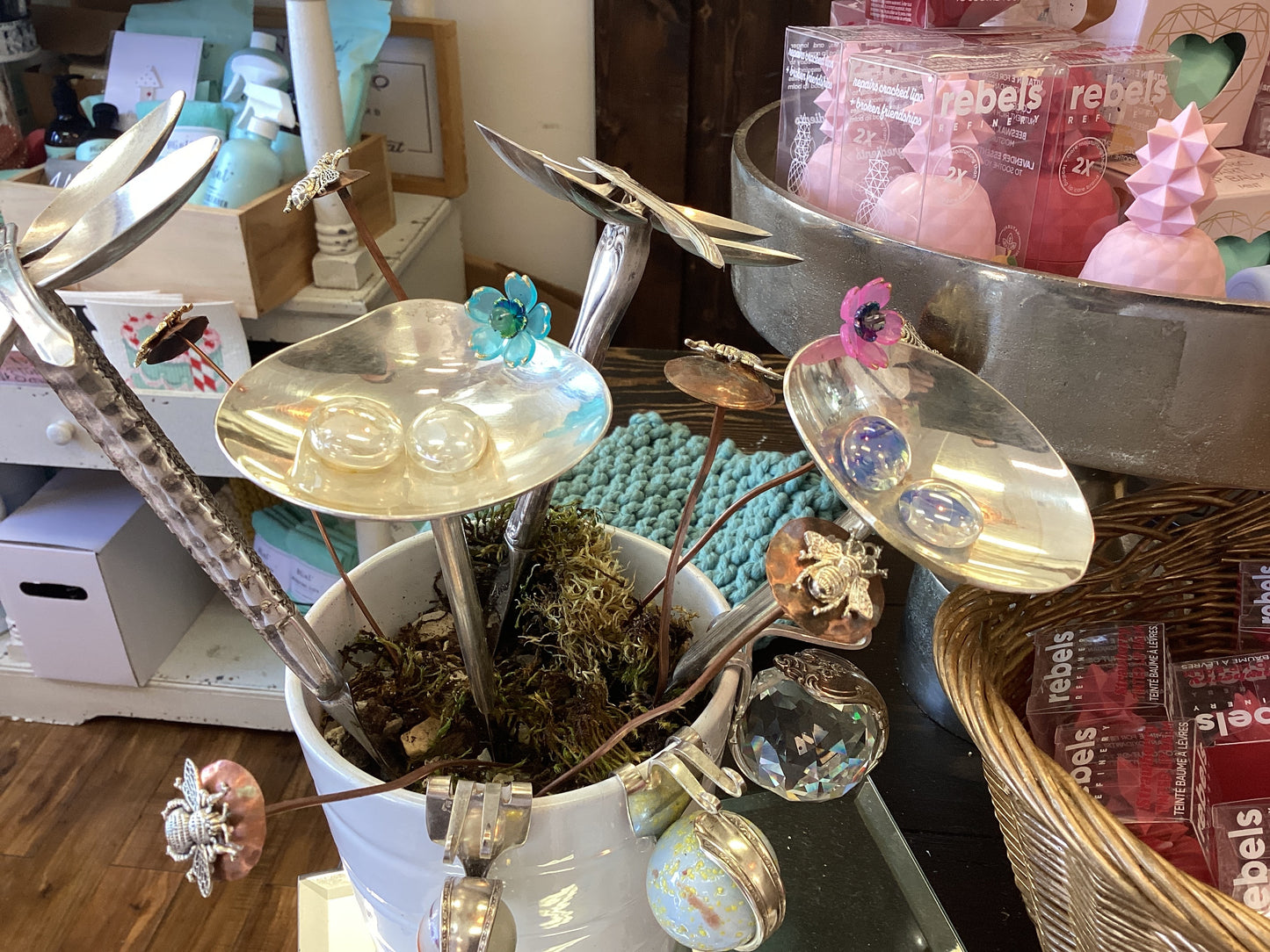 Teaspoon memories ~ Bee bath