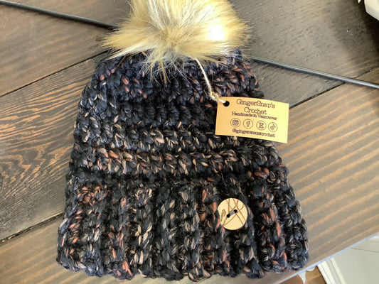 Gingersnaps Crochet -Black/Brown Pom Toque