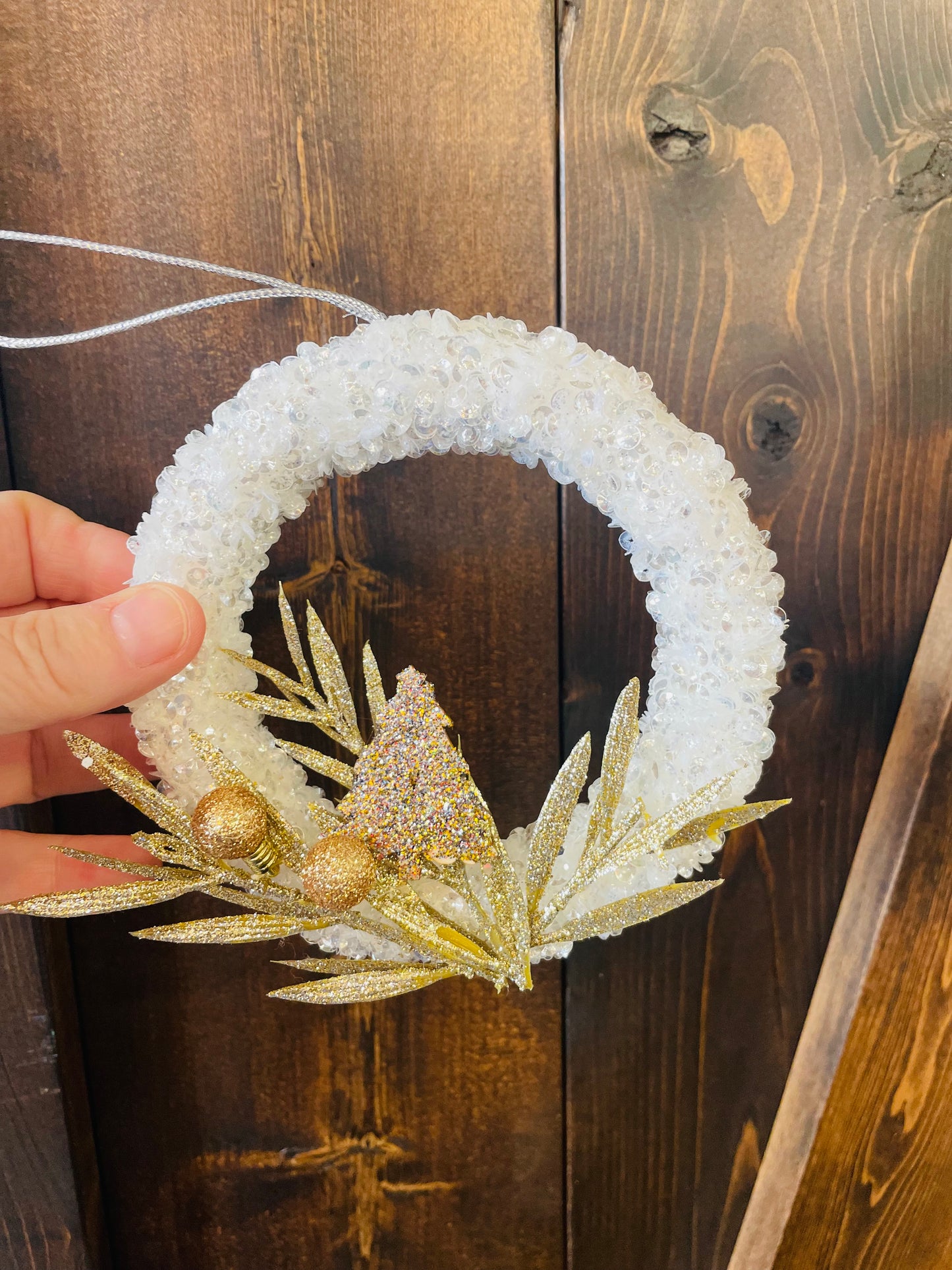 Town & Country - Wreath Ornament