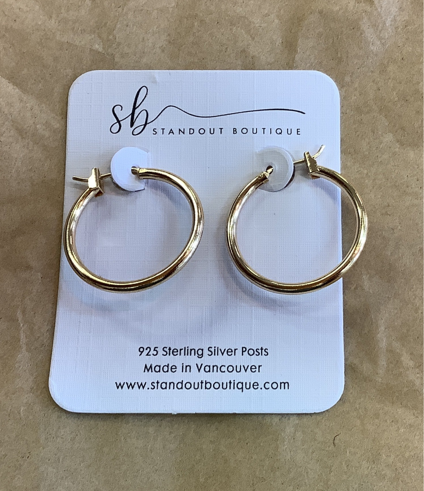 Standout Boutique - Medium Hoops