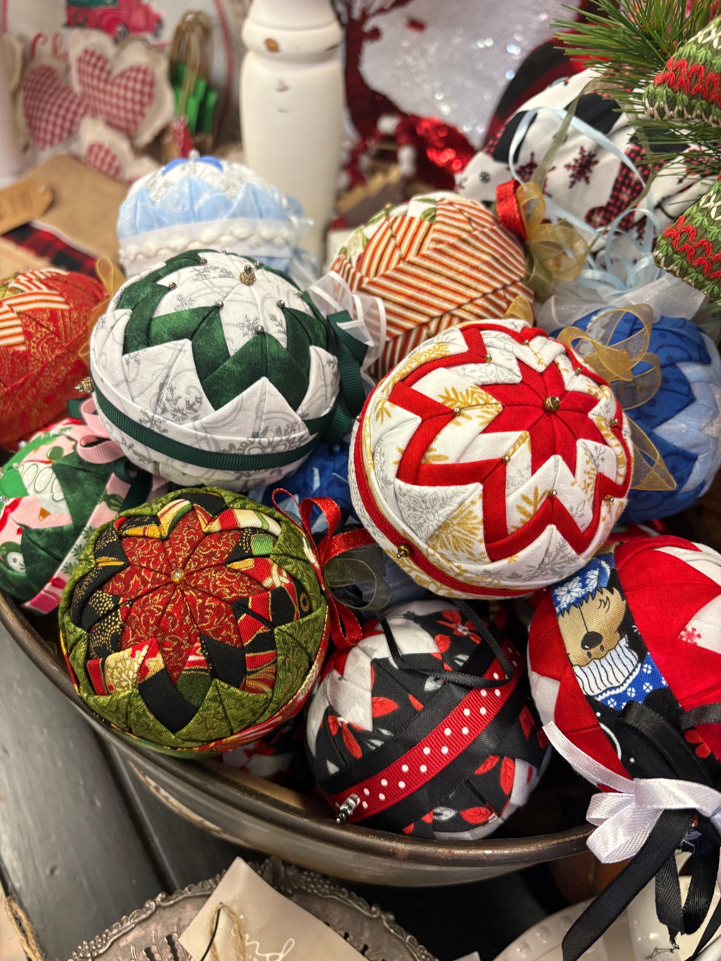 Connie’s craft creations-Christmas Balls