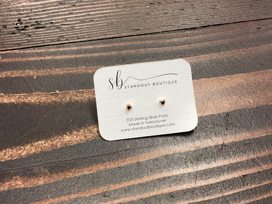 Standout Boutique - Tiny Heart Earrings