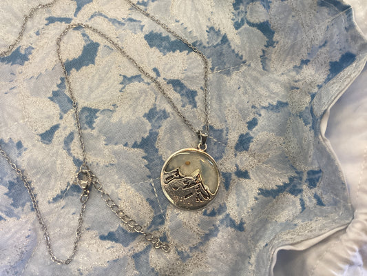 Lace & Meadow-Circle Mountain Necklace