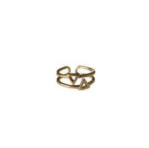 Standout Boutique nova gold ring