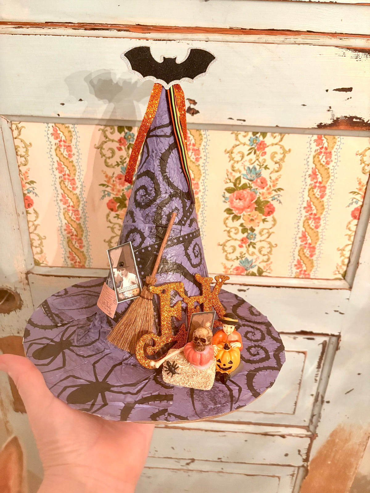 Primitive witches hats