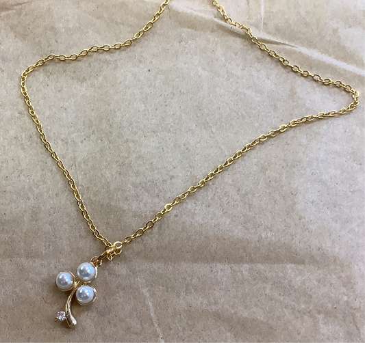 Standout Boutique - Pearl Tree Necklace