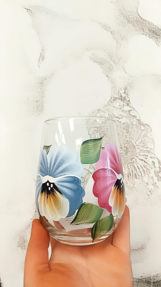 CC Crafts - Stemless Pansy Wineglass