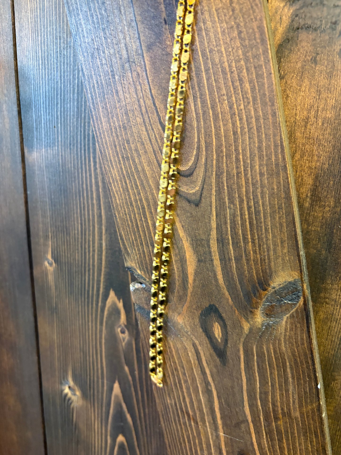 Standout boutique ~ bold 18k gold chain