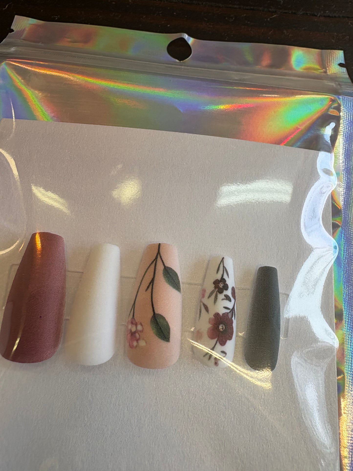 Dipsy doodle designz~ Press on nails