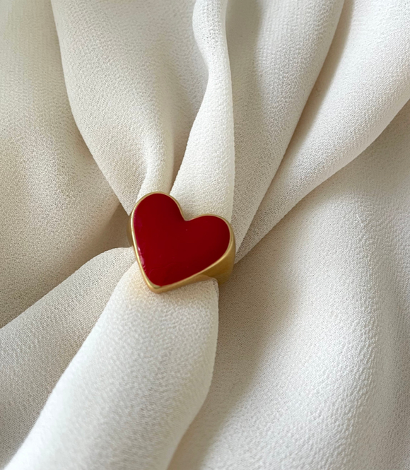 Standout Boutique - Enamel Heart Ring