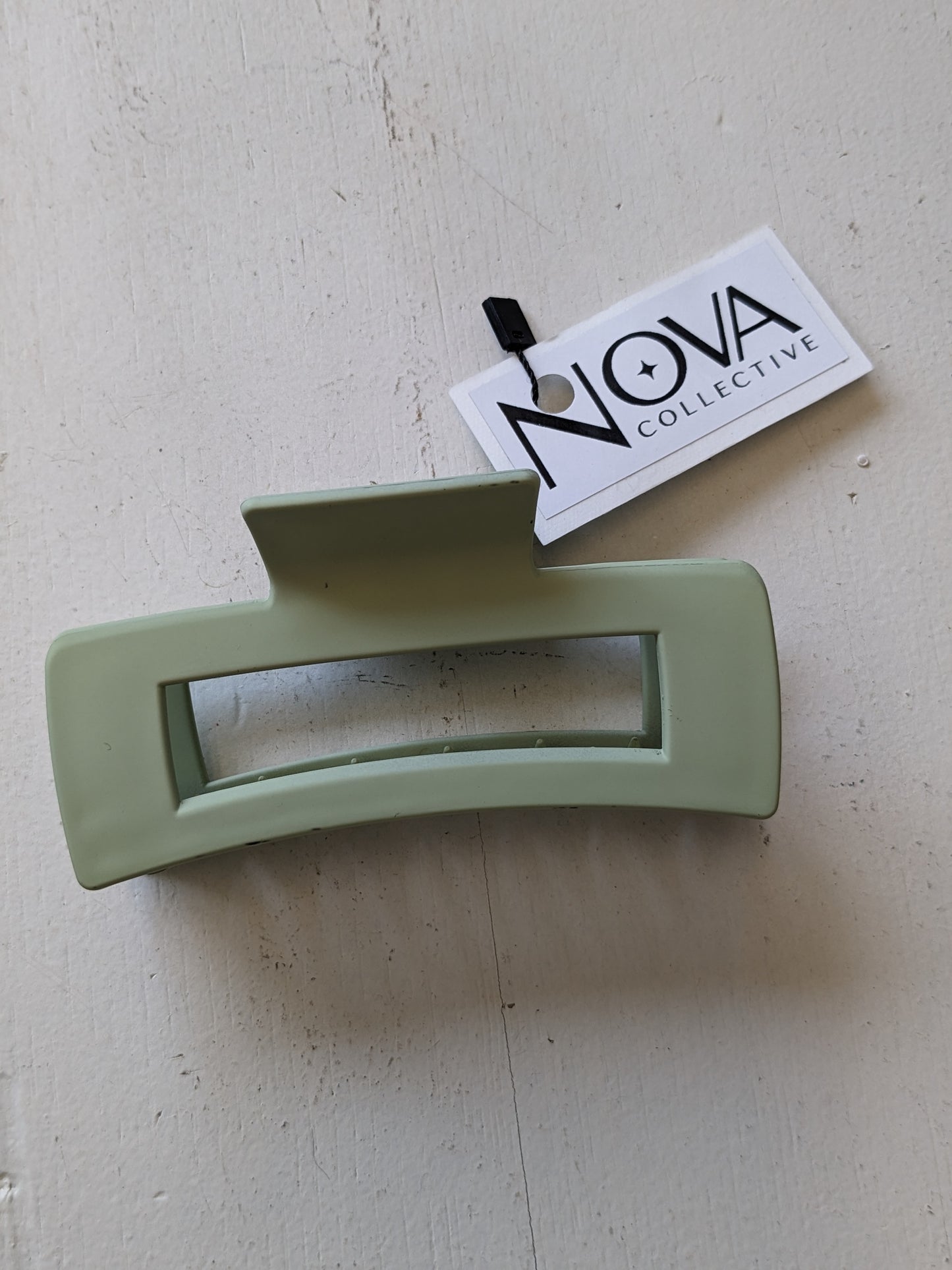 Nova Collective - Medium Claw Clips